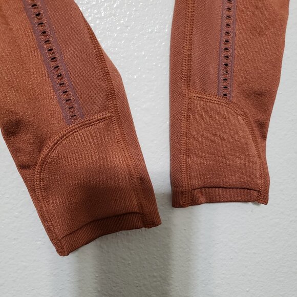 Athleta Legend Shine Crop - Picture 10 of 14